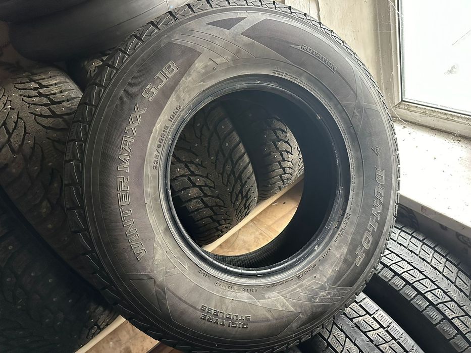 Dunlop Winter Maxx SJ8