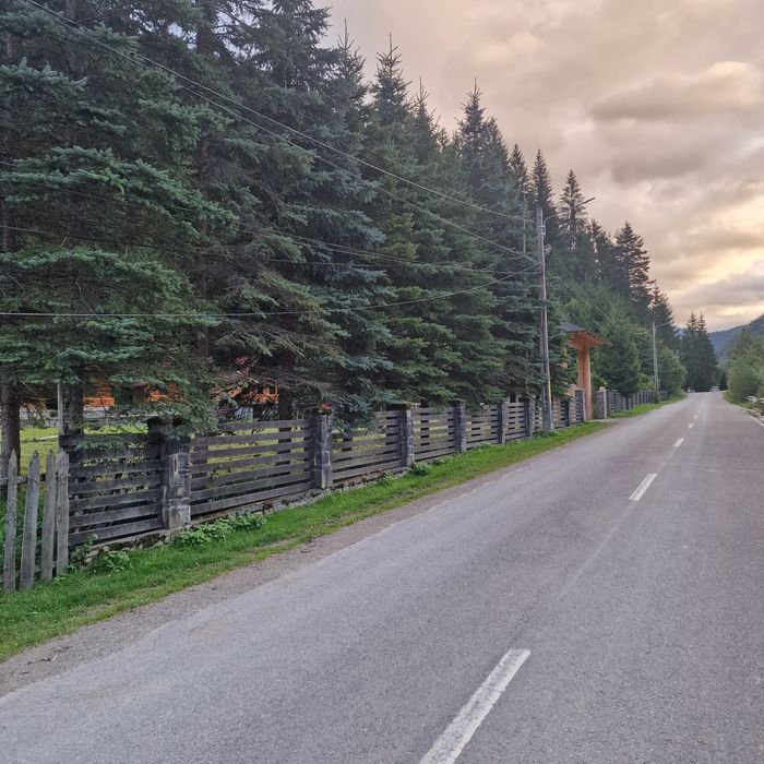 De vânzare teren cu păstrăvărie si căsuțe