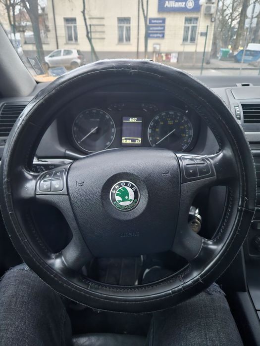 Шкода октавия 2.0 140к