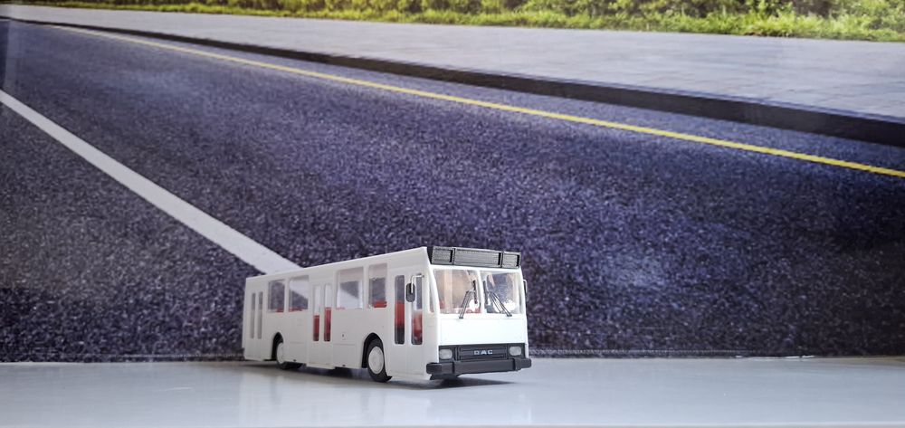 Autobuz Dac 112 UDM,Dac 117 UD,scara 1/43 si 1/87