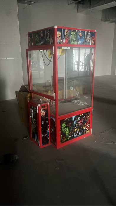 Игровой аппарат хватайка