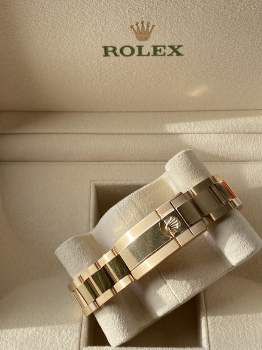 Часовник Rolex Daytona 18K Yellow Gold Black Dial