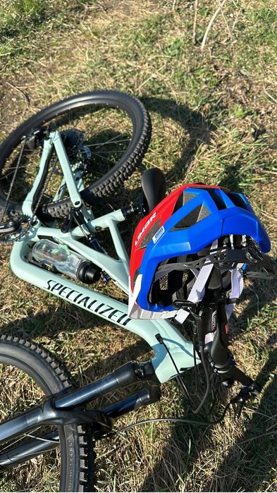 Bicicleta specialized full suspension