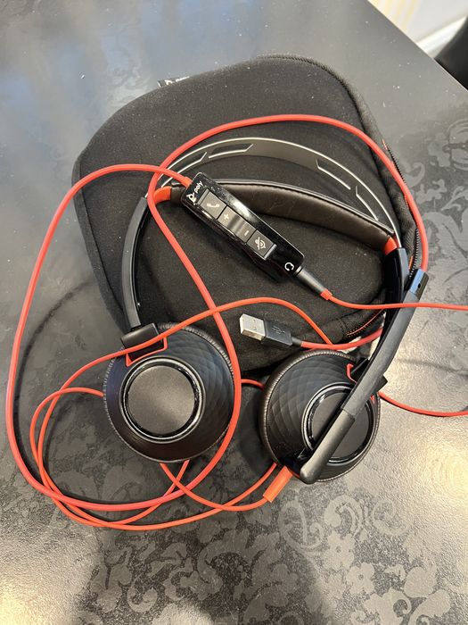 Poly Blackwire 5220 - Професионални слушалки с микрофон за работа