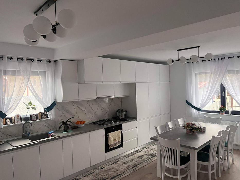 Casa+Spatiu comercial zona 0