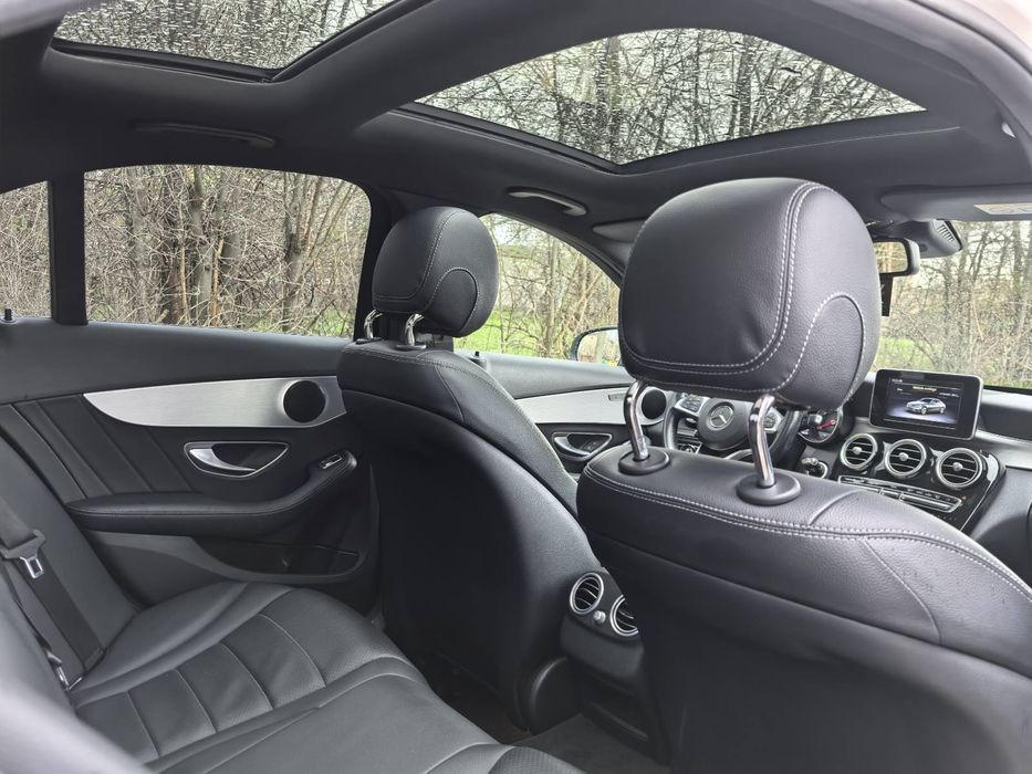 Mercedes-Benz C200 AMG line, 9 G-tronic, 4 Matic