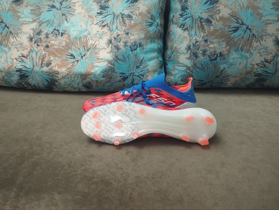 Футбольные бутсы Adidas F50. Размер 41-41.5. Новые