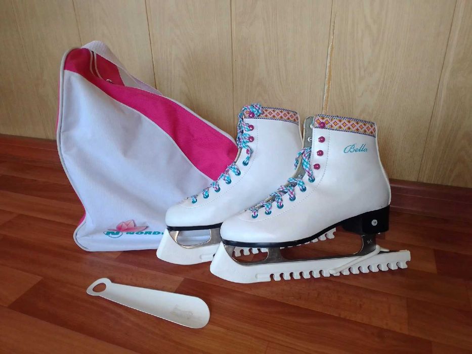 Фигурные коньки женские 39 размер