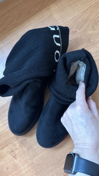 Продам женские сапоги