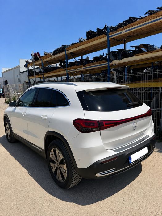 MERCEDES-BENZ EQA 2023 — imagine 4