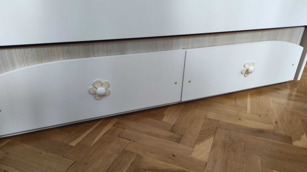 Дървена кошара с матрак и спален комплект