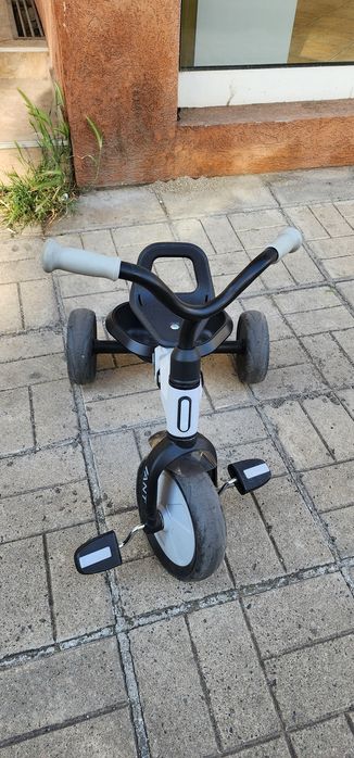 Продавам  колело триколка на Chipolino