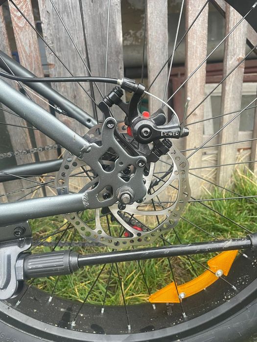 Vind bicicleta fat bike cu roti de 26x4".Noua