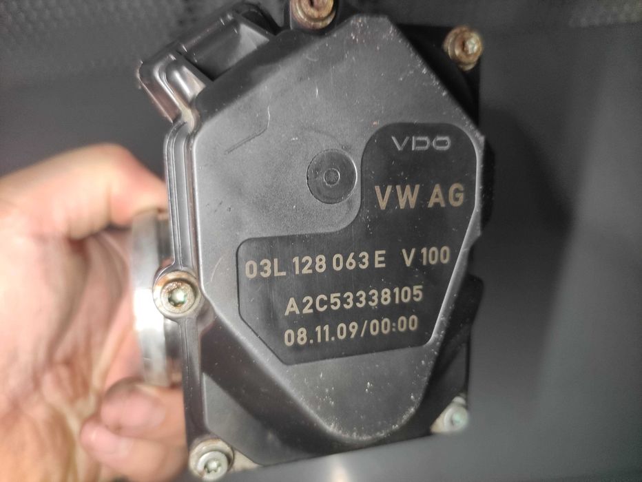 Clapeta acceleratie volkswagen vw passat b6 cbab cod 03l128063e