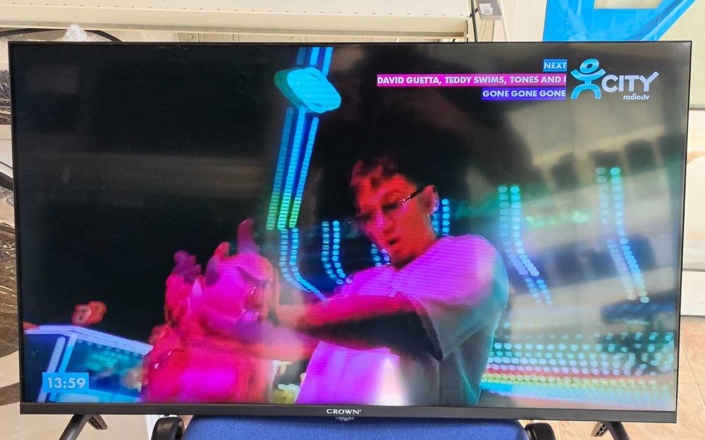 Телевизор 40''CROWN 40FB22FH