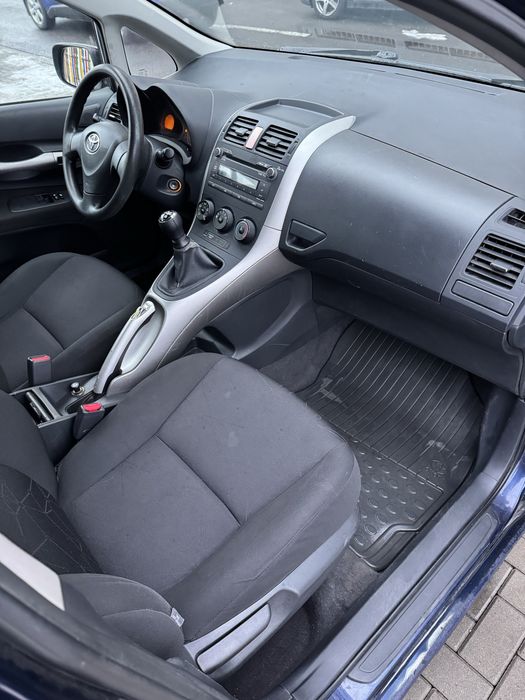 Vand Toyota Auris 2007 1.4 VVT-I