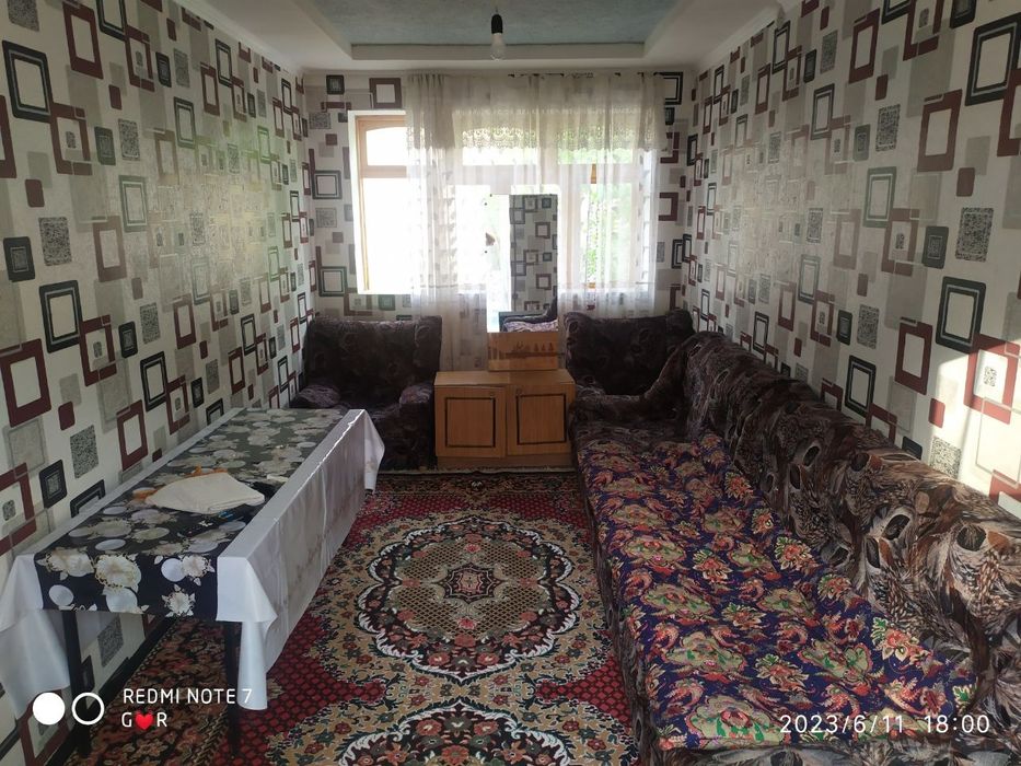 Dacha sotiladi bostonliqda