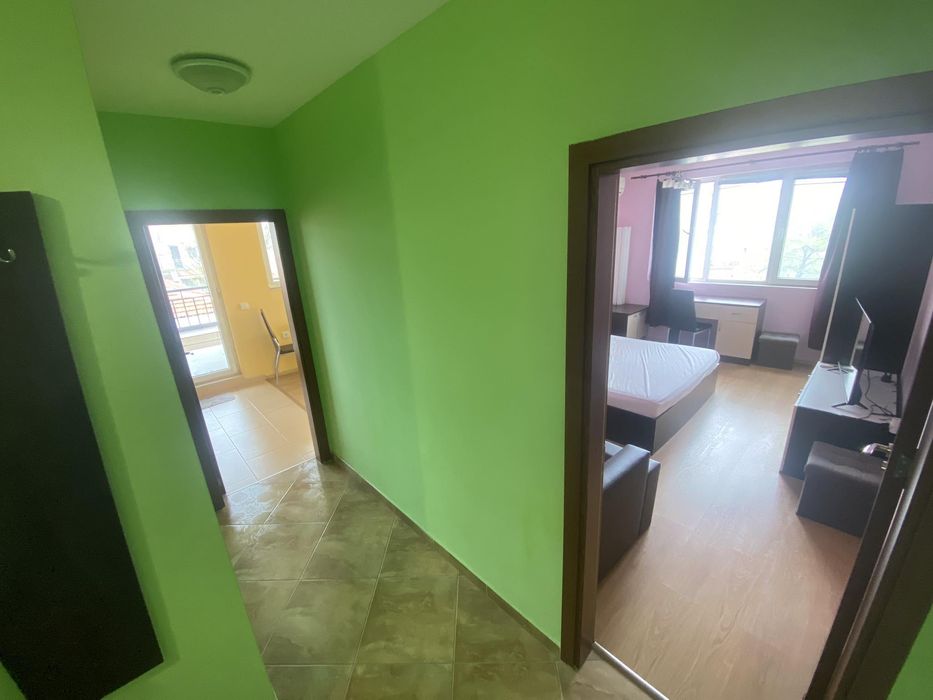 Дава се под наем Двустаен апартамент в Бургас, Център - 63 кв.м за 561 € - Снимка #5