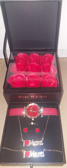 Cadoul perfect set I love mama o iubesc pe mama cu ceas, bijuterii