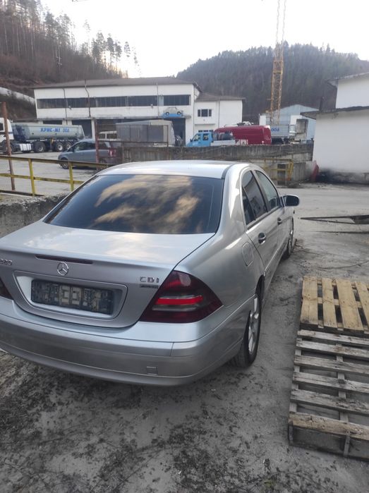 Мерцедес ц220 mercedes c220cdi w203  на части