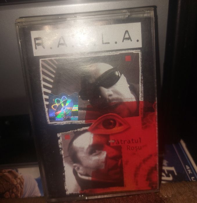 R.A.C.L.A.- Patratul Rosu