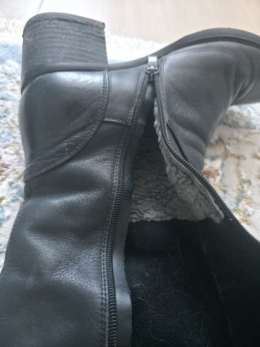 Кожанные ботфорты 5000 тенге