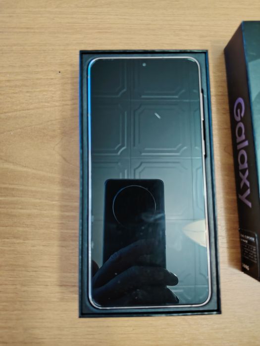 Samsung S21+ 5G  256 гб