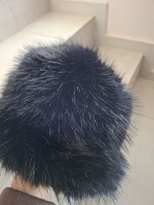 Дамски шапки  нови