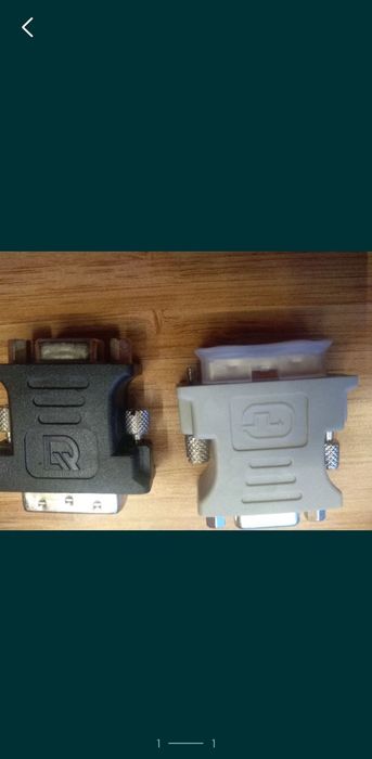 Adaptor DVI tata la VGA mama