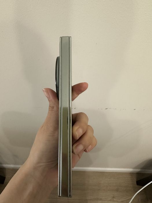 Телефон One Plus Open