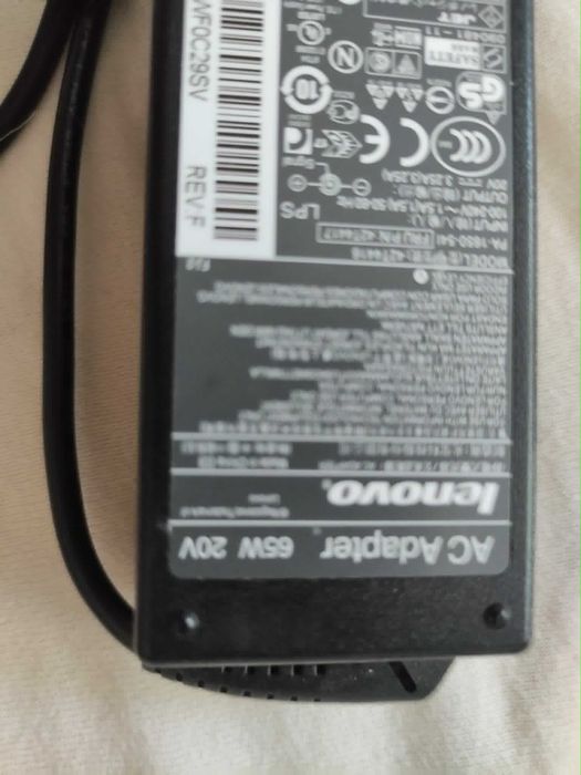 Incarcator laptop Lenovo si HP in stare excelenta