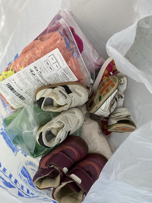 Продам детские вещи