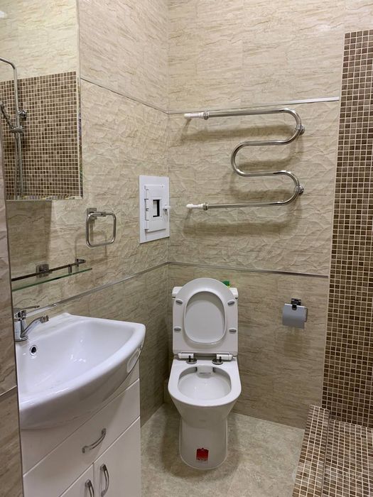 Юнусабад, метро Туркестан квартира продается 2 ком