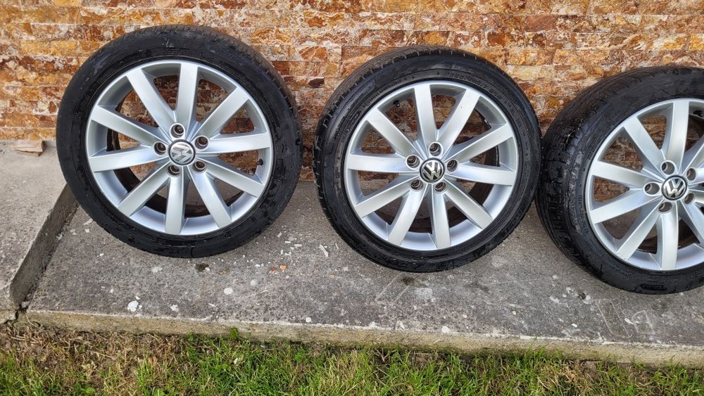 Vând jante VW originale R17  5×112