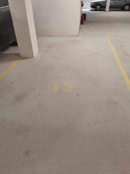 Дава се под наем Гараж / Паркомясто в Варна, Младост 2 - 12 кв.м за 61.2 € - Снимка #2