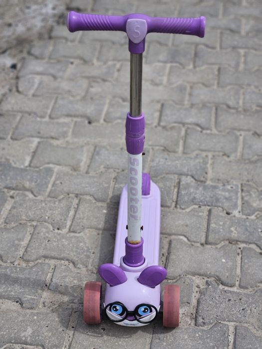 Детский самокат .