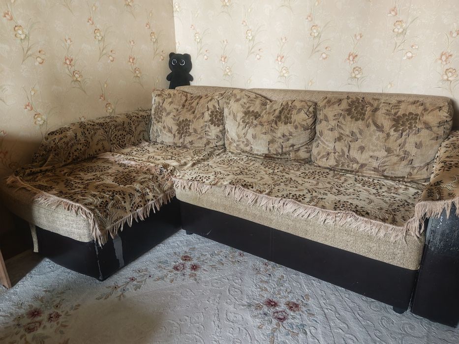 Продам угловой диван