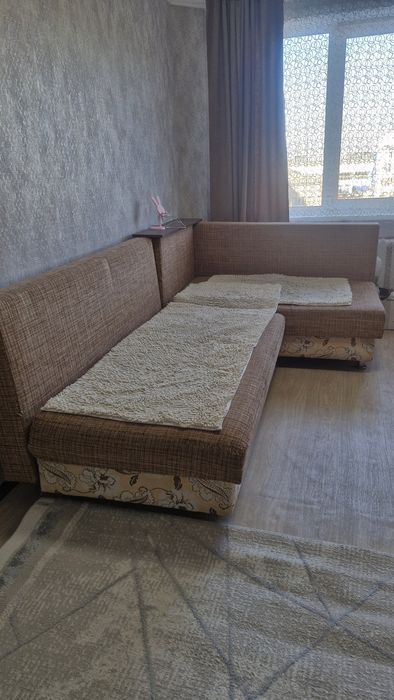 Продам диван угловой.в хорошем состоянии