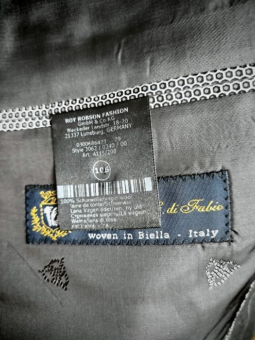 Костюм новый, Roy Robson.