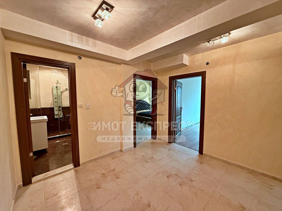 Продава се Тристаен апартамент в Асеновград - 101 кв.м за 1288 €/кв.м - Снимка #5