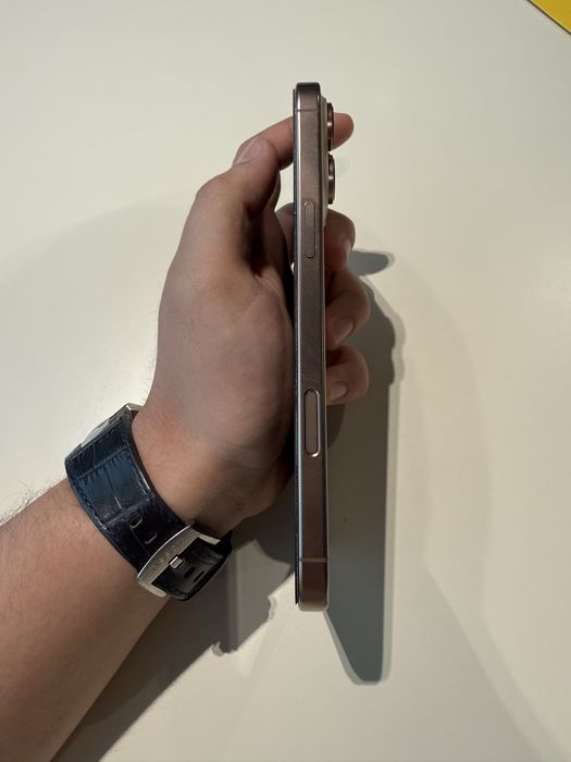 iPhone 16 pro max 1TB