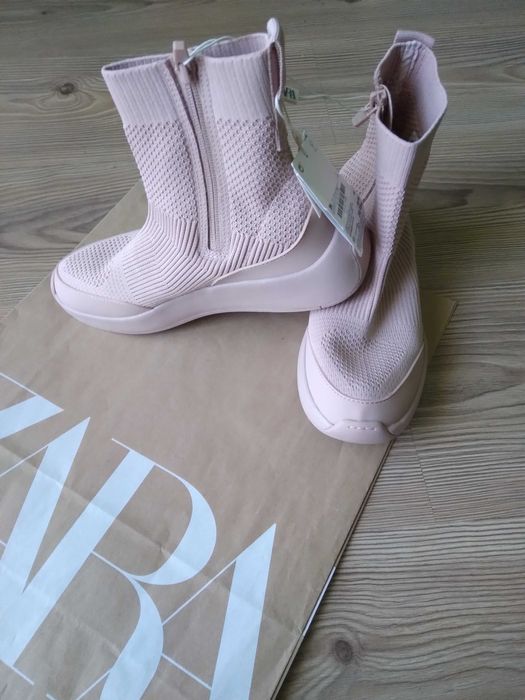 Нови!!! Zara - детски боти чорап