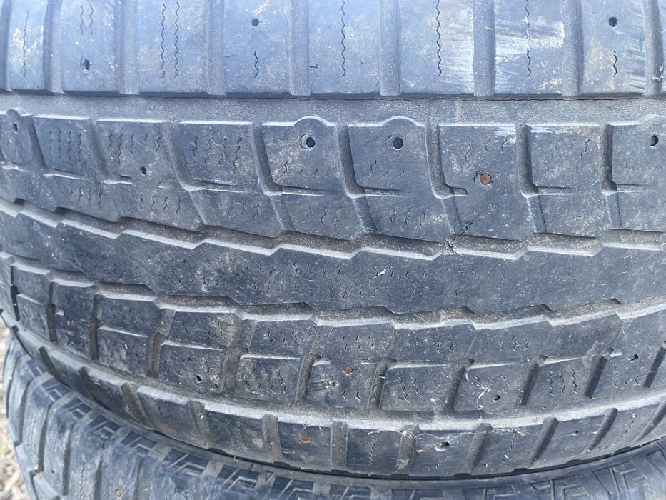 Дунлоп на 18. 285/60 4 шт в нал