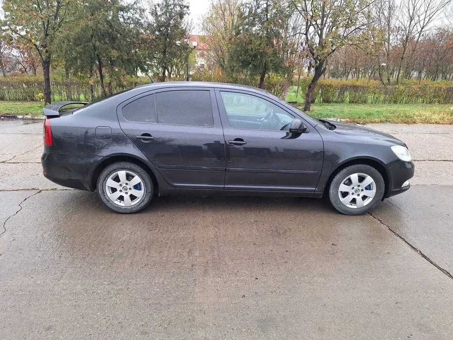 SKODA Octavia 2010 — imagine 3