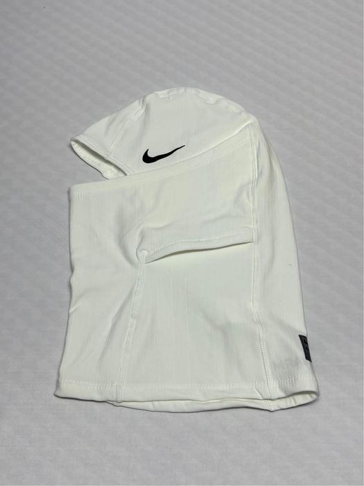 Cagula nike neagra si alba