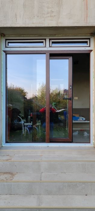 Termopane și Rulouri Exterioare