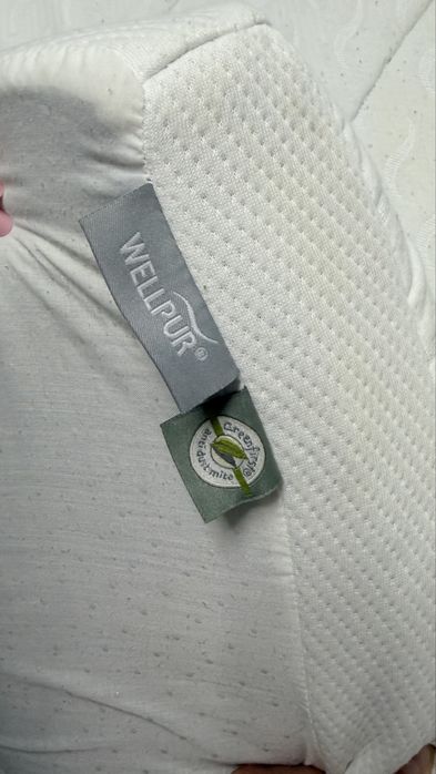 Saltea groasă + topper din spumă cu memorie – confort premium