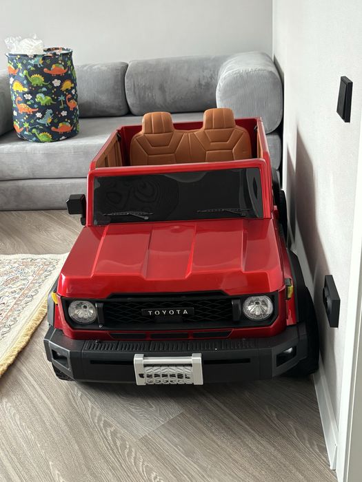 Продам детскую машину