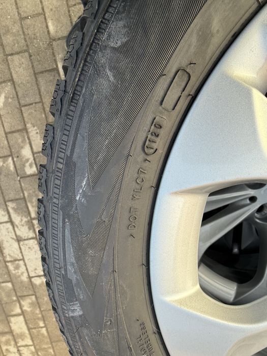 Jante Bmw X1 X2 F39 F48 NOI originale 225 55 17 Nokian NOI