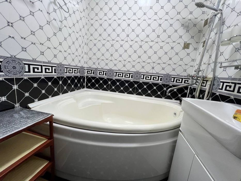 Сдается 3x комнатная квартира
С обстановкой ЛЮКС
В горде Алмалыке